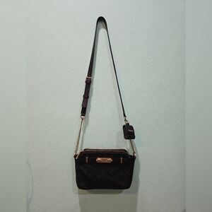 GUESS Double zip crossbody bag